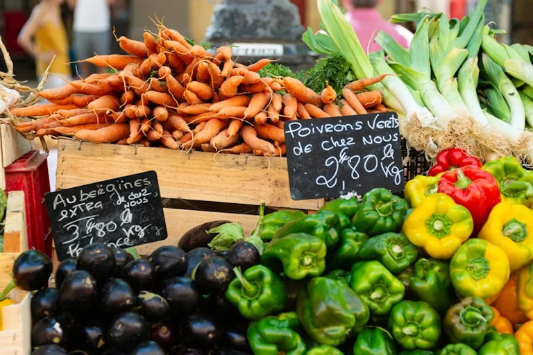 À Aix, des marchés du samedi gagnent du temps