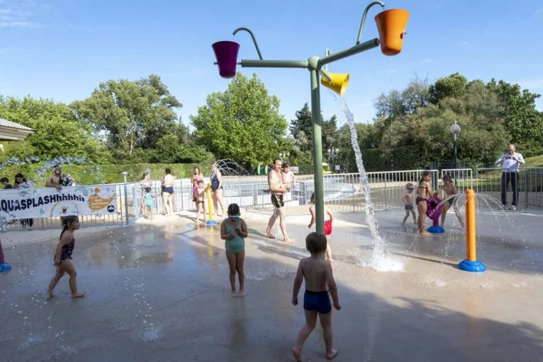À Nîmes, ces réflexes qui rendent la chaleur plus supportable