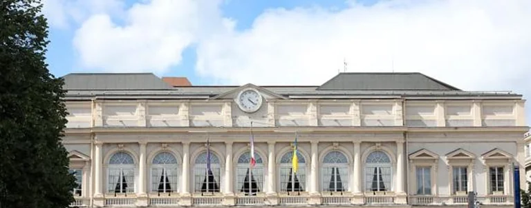 Saint-Étienne suit son conseil municipal en direct