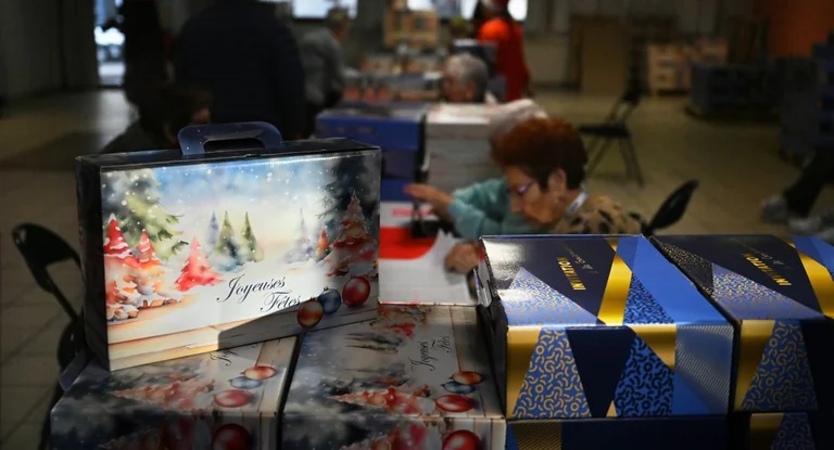 À Vaulx-en-Velin, les seniors doivent choisir leur colis