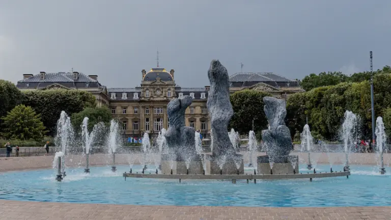 Du jardin secret au jardin public : expo gratuite à La Roche-sur-Yon
