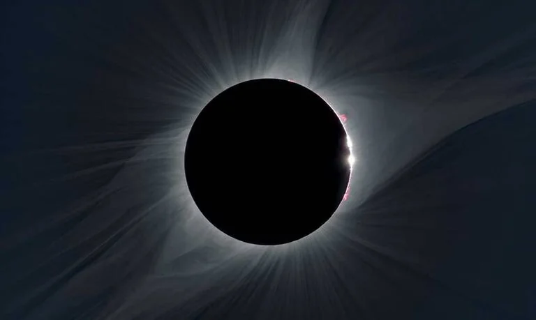 Éclipse du 12 août : Ivry aide à l’observer sans risque