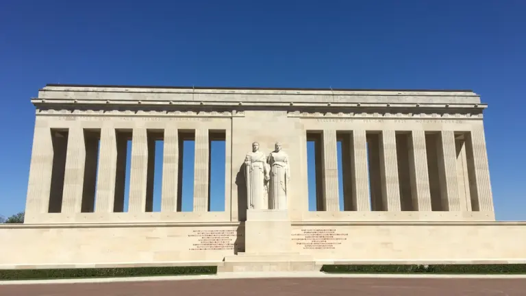 Poitiers : un été de visites et concerts au Palais