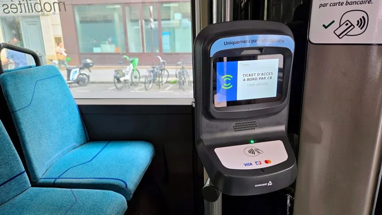 À Fontenay-aux-Roses, le bus se paie autrement