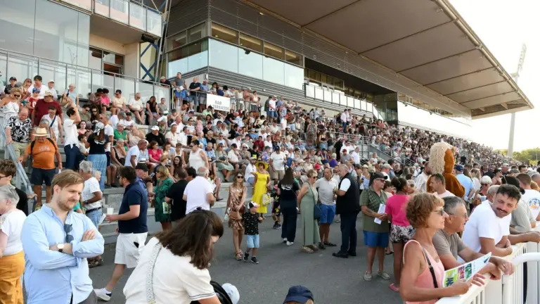 Près de Saint-Nazaire, l’hippodrome comble pour ses 120 ans