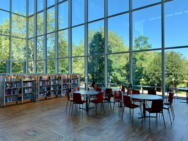 À Aubagne, la bibliothèque de l'école Victor-Hugo change de visage