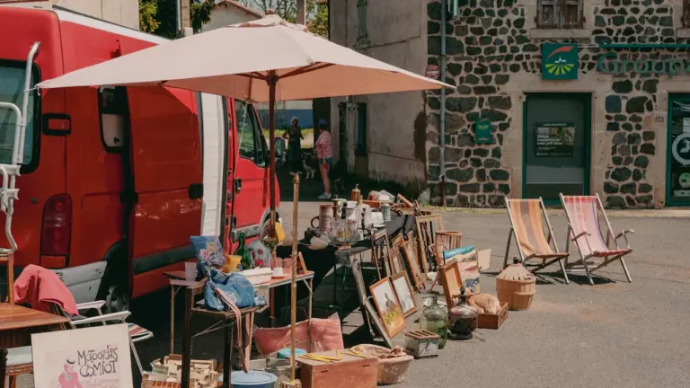 À Aix, les marchés Brocante et Textile changent d’adresse