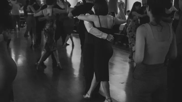 La Seyne-sur-Mer : les aînés ont fait tourner le dancefloor